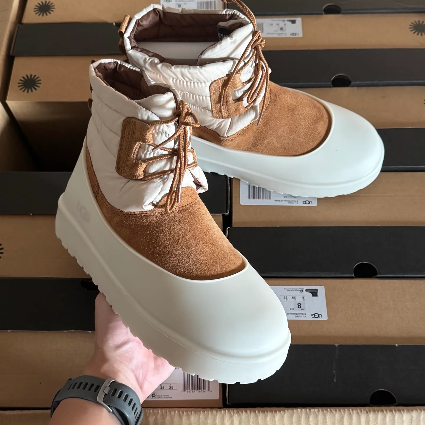 UGG high-end waterproof rain boots arrive, large foreign trade items, local 💰760